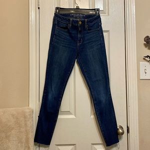 American Eagle Outfitters jeans 360 super stretchy size 2